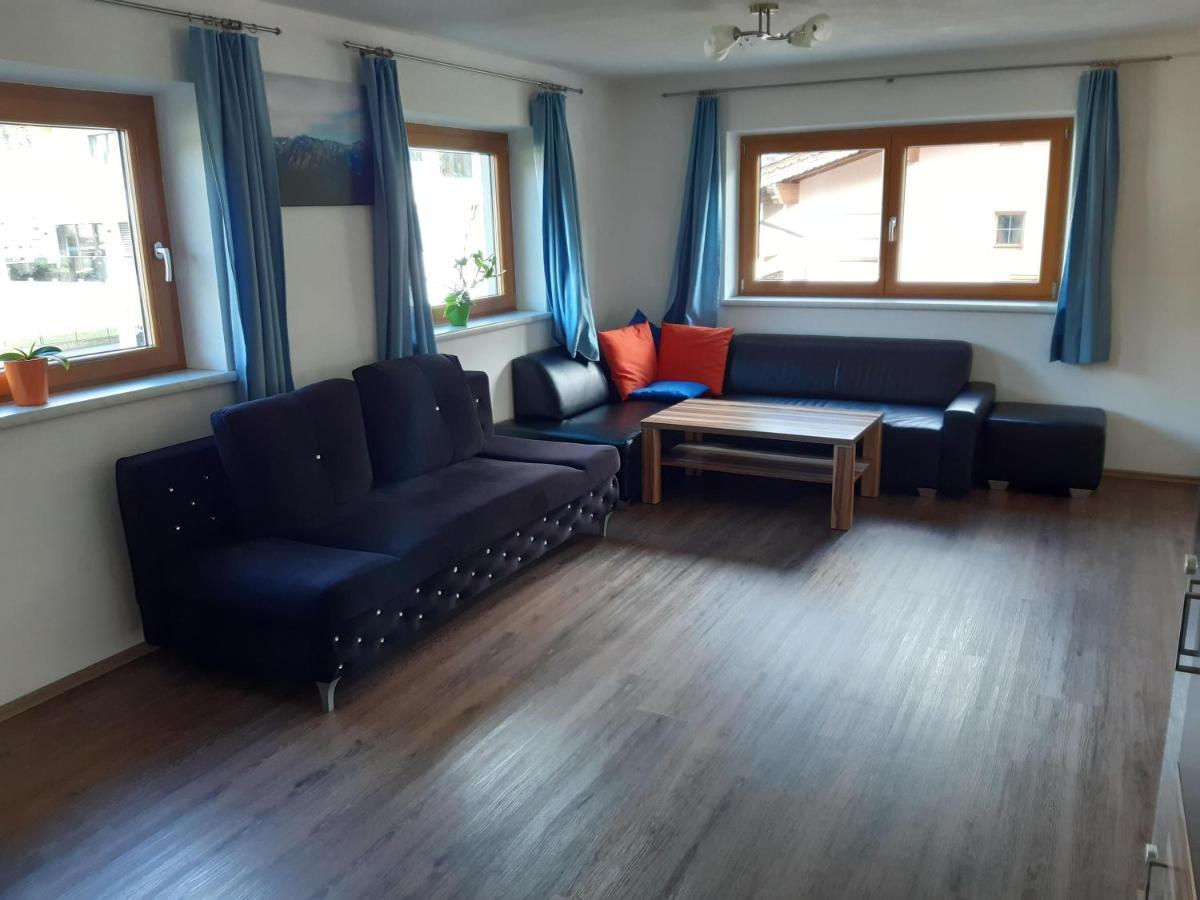 Gertis Appartment Top 1 Stumm Eksteriør billede